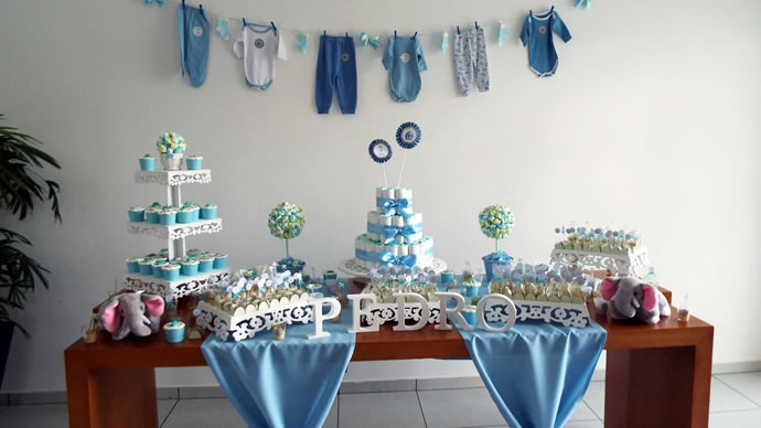 Chá de bebê simples e intimista com decoração delicada