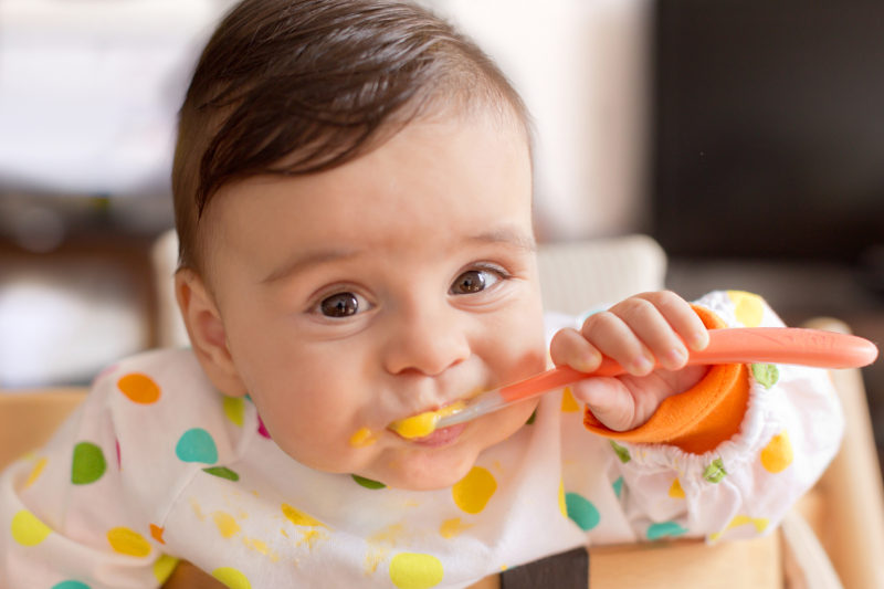Introdução Alimentar: Como apresentar os alimentos às crianças?