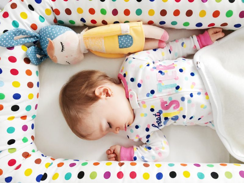 O minimalismo e a vida com crianças (simplificando o guarda-roupa e a vida)