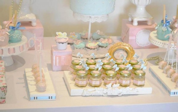 Chá de bebê feminino da terra dos doces