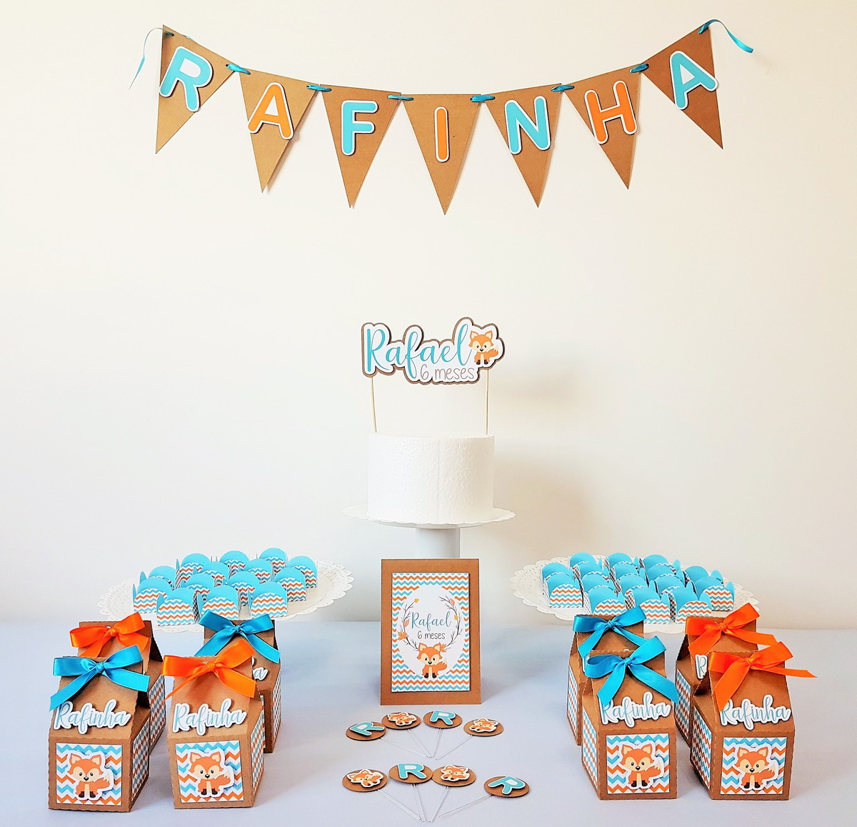 Kits prontos para mesversário.