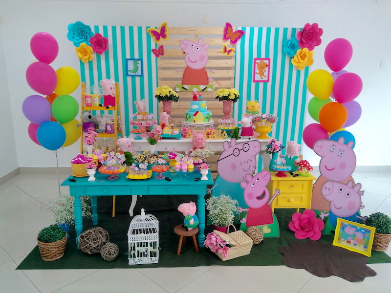 Peppa Pig: decoração de festa infantil, convites, bolo, lembrancinhas e desenhos para colorir