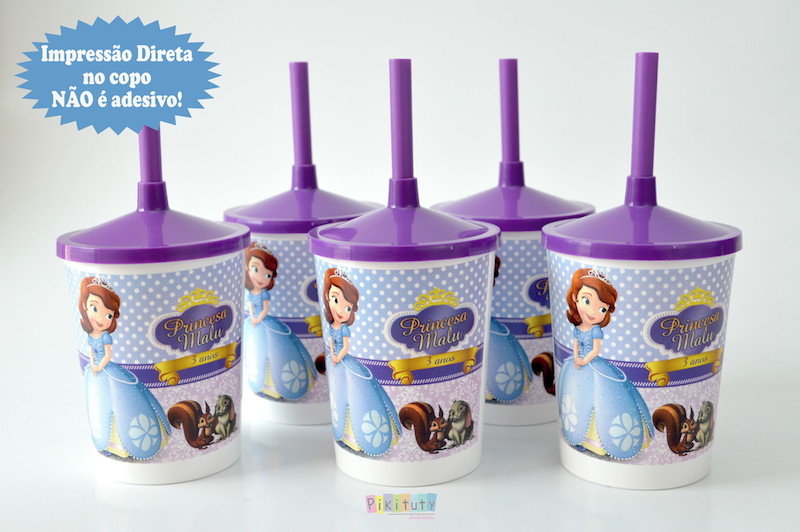 Copos personalizados como lembrancinha de festa infantil
