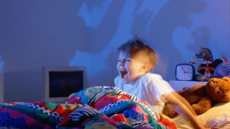 Terror noturno e pesadelo: como ajudar a criança?