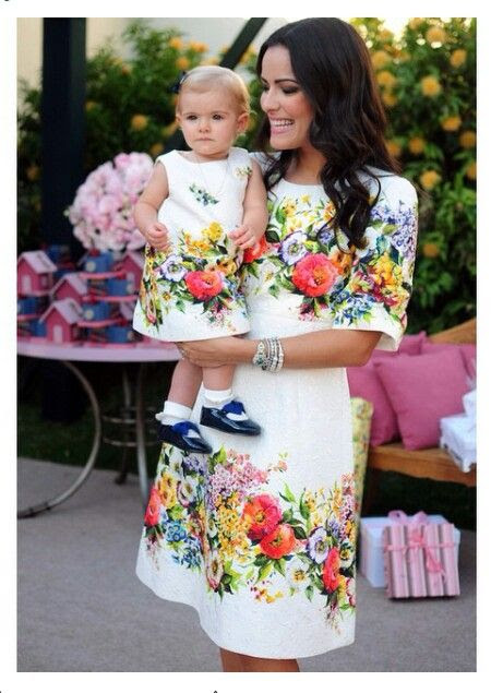 Looks de mãe e filha para o aniversário de 1 ano