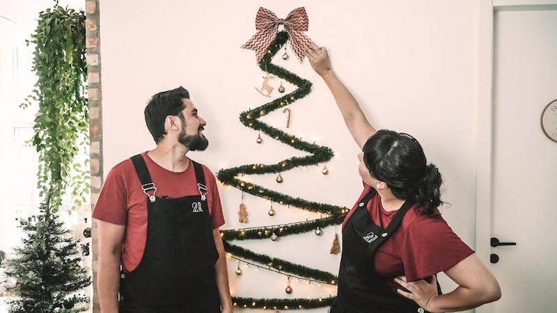 Árvore de Natal na parede – ideias lindas e econômicas!