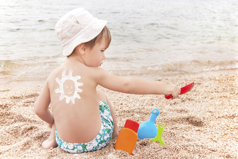 Covid-19, insolação, viroses… Saiba os cuidados especiais com as crianças durante o verão