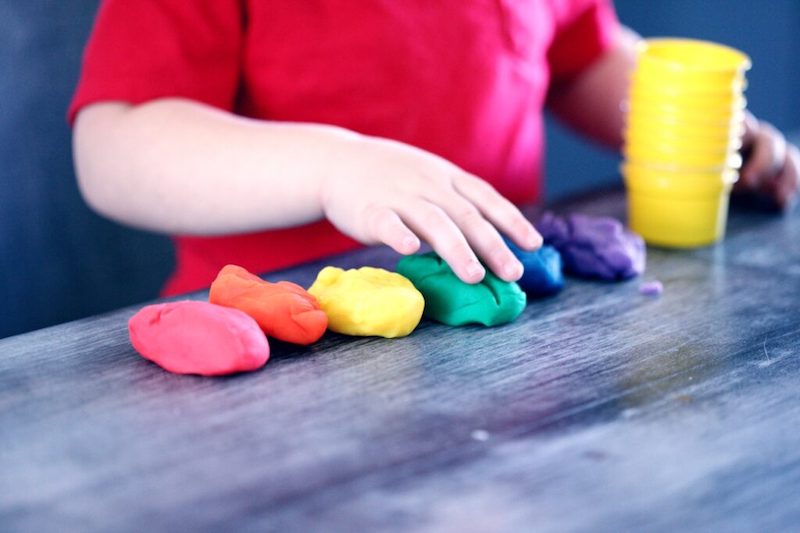 Férias: Brincar contribui para o desenvolvimento e bem-estar