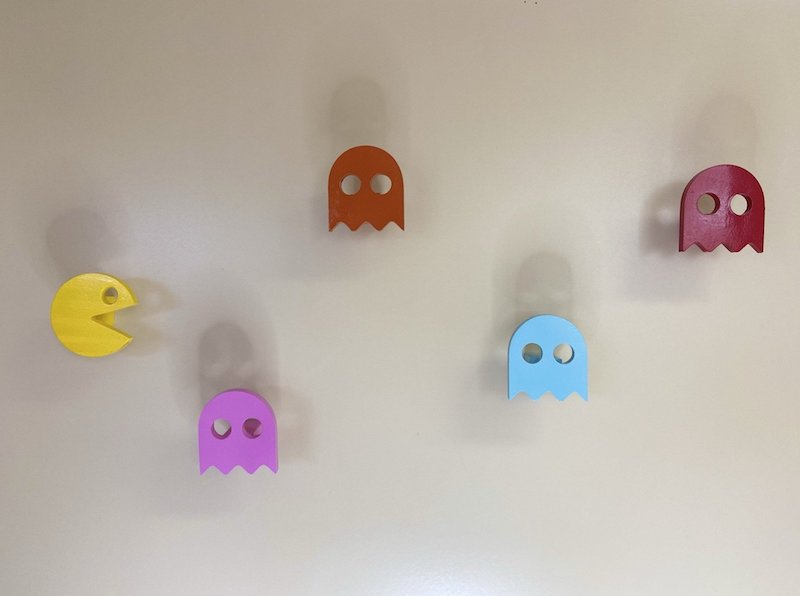 Cabideiro de parede para quarto de bebê e de criança, como usar?