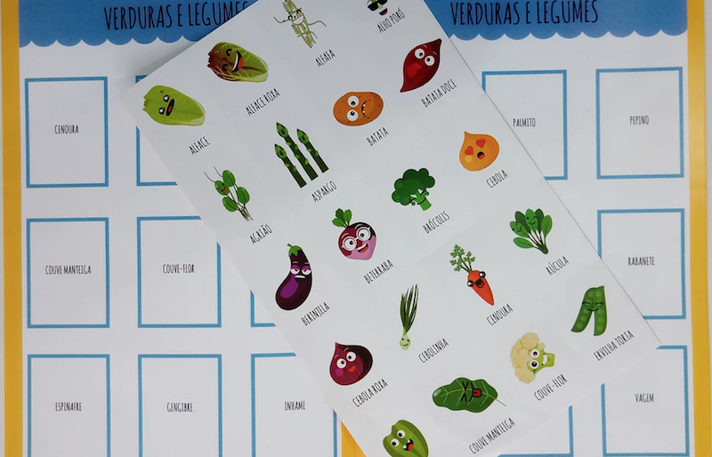 Álbum de figurinhas que ajuda na alimentação das crianças