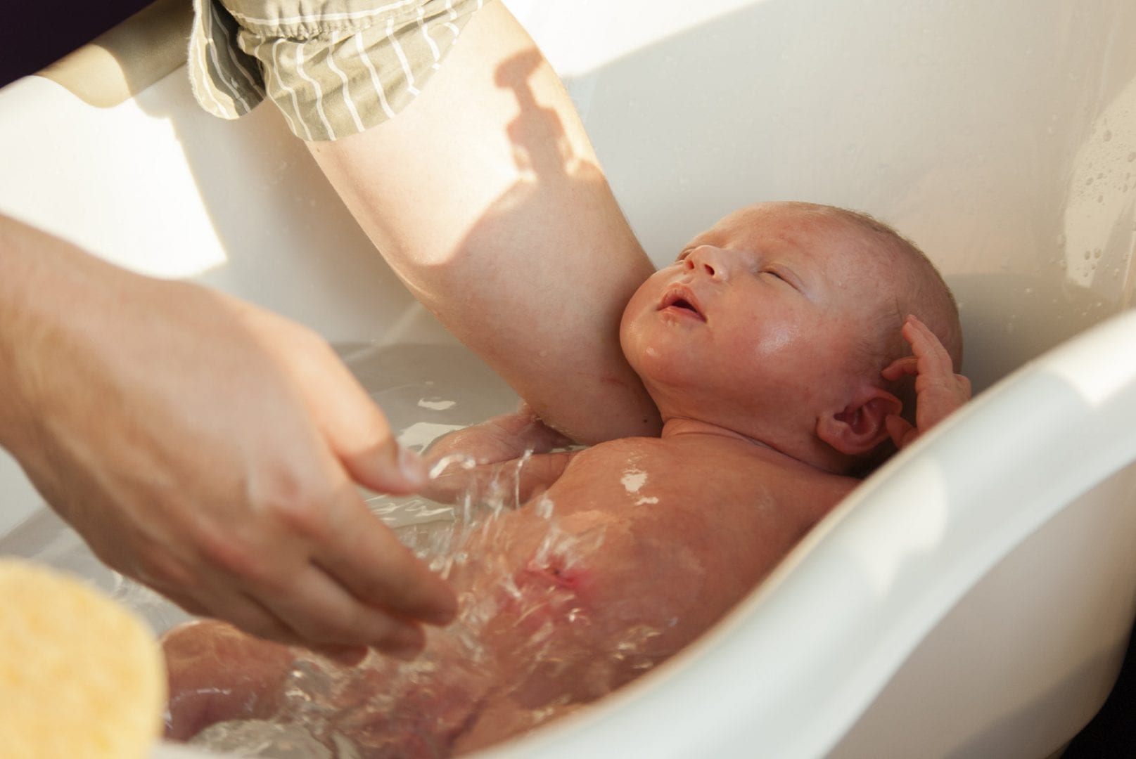 Dicas para a hora do banho do bebê