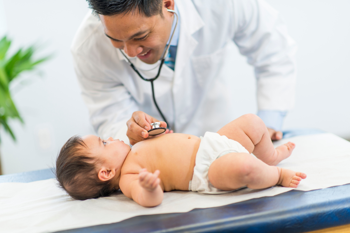 O que é pediatria e como se destacar como médico nessa área?