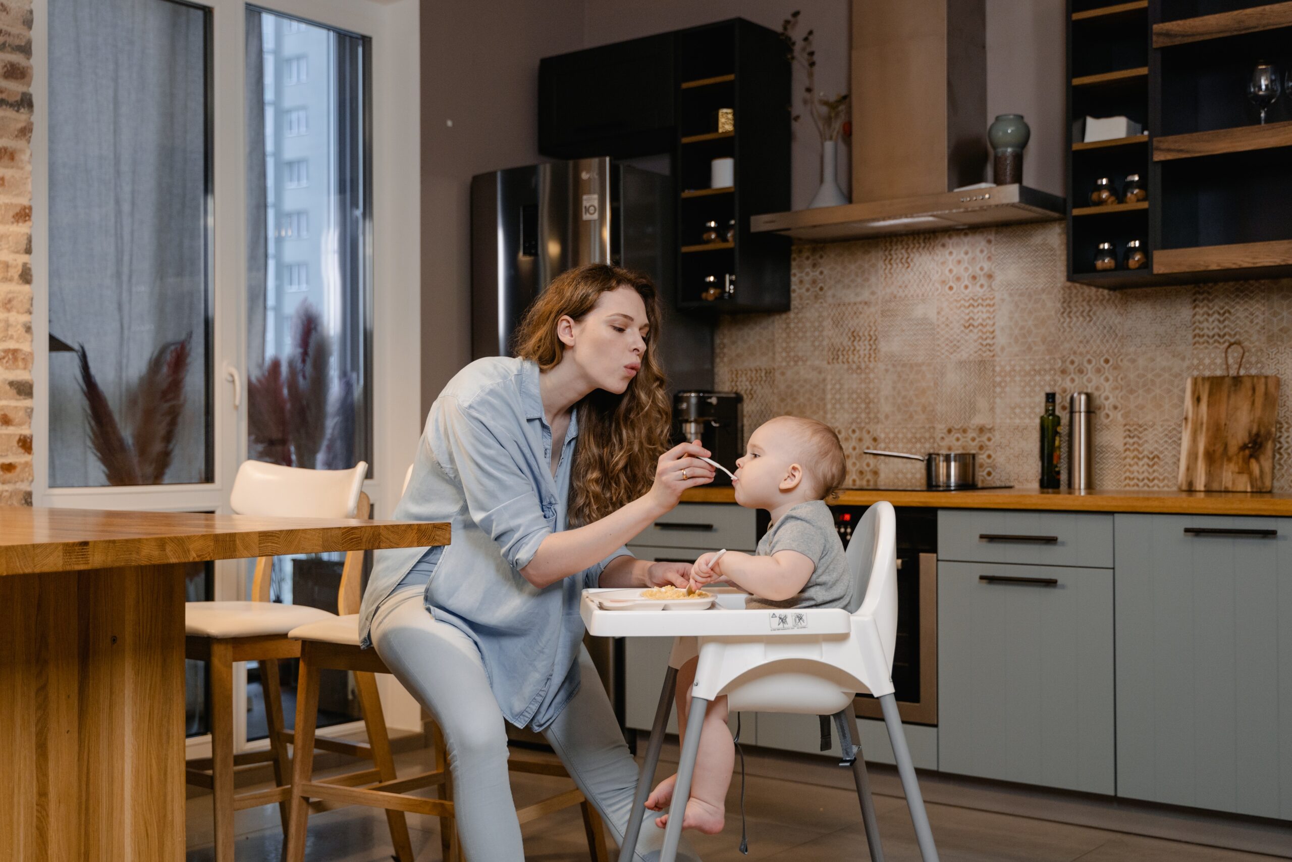 Dicas para escolher a melhor cadeira de alimentação
