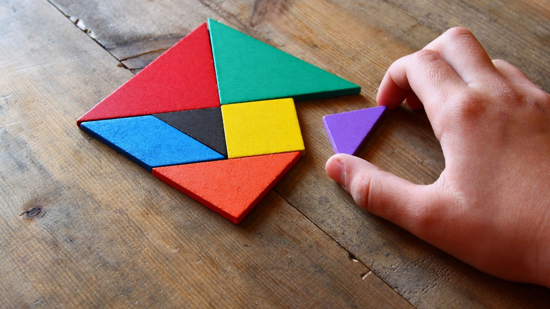 Tangram: Uma Jornada Fascinante pela Matemática Através de um Quebra-Cabeça Divertido!